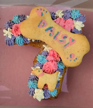 Load image into Gallery viewer, Wendy's Frosted Number 7 shape Cake for Dogs & Cats - Personalised