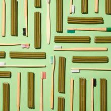 Load image into Gallery viewer, POOCH AND MUTT SUPERFOOD DENTAL STICKS FOR DOGS