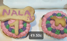 Load image into Gallery viewer, Wendy's Box of 2 Frosted  Cupcakes for Dogs