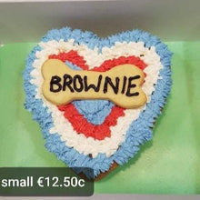 Load image into Gallery viewer, Wendy's Frosted Heart Shape Cake for Dogs & Cats - Personalised