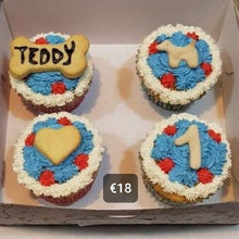 Load image into Gallery viewer, Wendy's Box of 4 Frosted  Cupcakes for Dogs