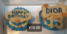 Load image into Gallery viewer, Wendy's Box of 2 Frosted  Cupcakes for Dogs