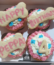 Load image into Gallery viewer, Wendy's Box of 4 Frosted  Cupcakes for Dogs
