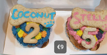 Load image into Gallery viewer, Wendy's Box of 2 Frosted  Cupcakes for Dogs