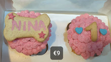 Load image into Gallery viewer, Wendy's Box of 2 Frosted  Cupcakes for Dogs