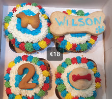 Load image into Gallery viewer, Wendy's Box of 4 Frosted  Cupcakes for Dogs