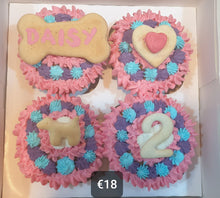Load image into Gallery viewer, Wendy's Box of 4 Frosted  Cupcakes for Dogs
