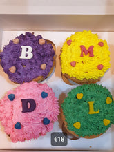 Load image into Gallery viewer, Wendy's Box of 4 Frosted  Cupcakes for Dogs