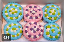Load image into Gallery viewer, Wendy's Box of 6 Frosted  Cupcakes for Dogs