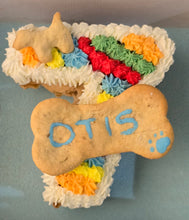 Load image into Gallery viewer, Wendy&#39;s Frosted Number 7 shape Cake for Dogs &amp; Cats - Personalised
