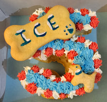 Load image into Gallery viewer, Wendy&#39;s Frosted Number 5 shape Cake for Dogs &amp; Cats - Personalised
