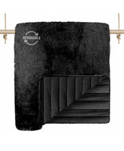 Load image into Gallery viewer, MILK AND PEPPER Chamonix Blanket Black 60x80
