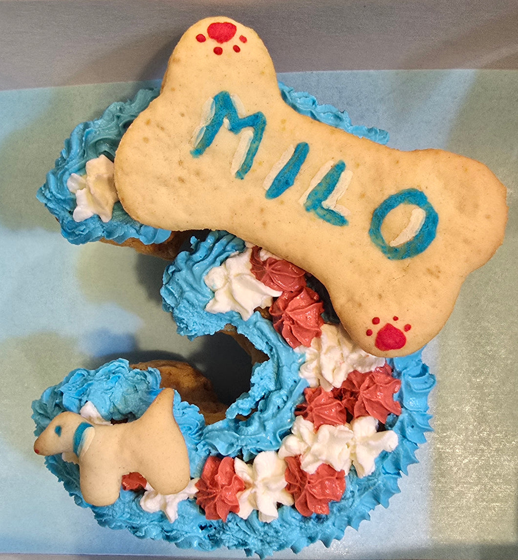 Wendy's Frosted Number 3 shape Cake for Dogs & Cats - Personalised