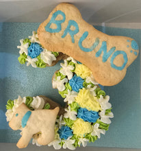 Load image into Gallery viewer, Wendy&#39;s Frosted Number 3 shape Cake for Dogs &amp; Cats - Personalised
