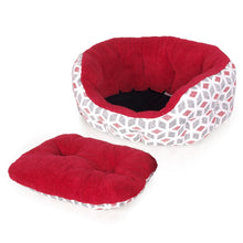 Load image into Gallery viewer, TOMMI Basket Reversible Plush Bed Red
