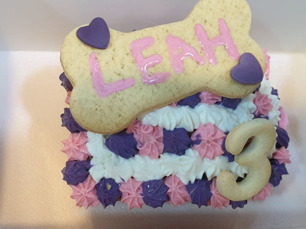 Wendy's Frosted Loaf Cake for Dogs & Cats - Personalised